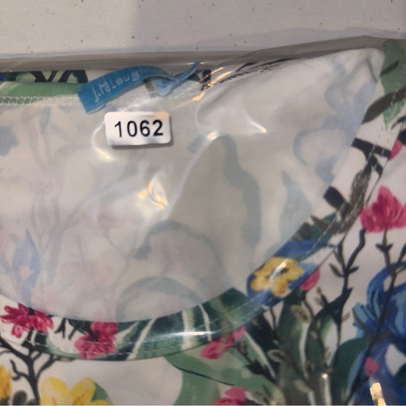 J. McLaughlin Signature Tee Catalina Cloth Top Floral  Nature Size Small - Picture 10 of 10